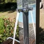 Prysznic solarny aluminiowy Luxe 38 l z kranem do mycia stóp i spryskiwacze Gre DSALP38